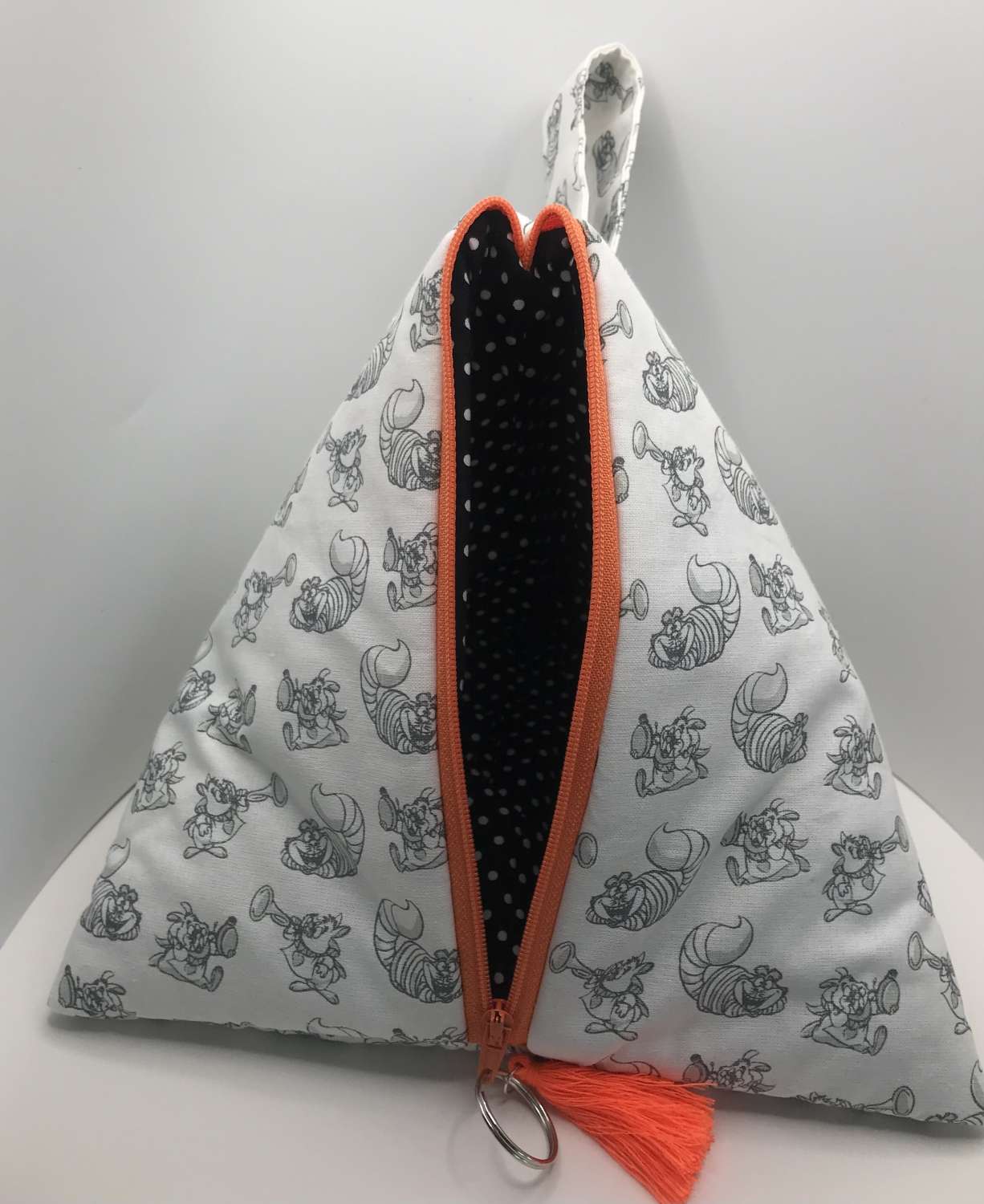Pyramid Pouch - Cheshire Cat (Large) Pyramid Pouch - Cheshire Cat (Large)