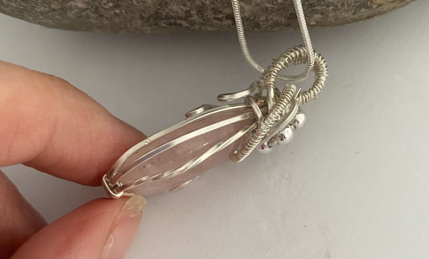 Rose Quartz Wire Wrapped Bead Pendant Rose Quartz Wire Wrapped Bead Pendant