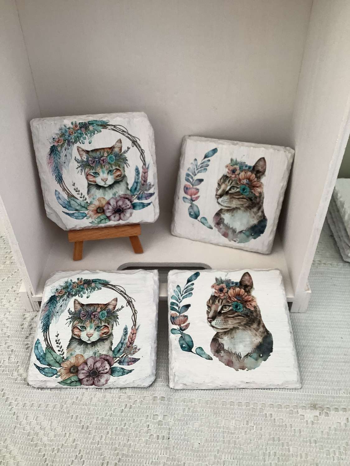 DECOUPAGED SLATE COASTERS WITH CAT DESIGN SET OF 4 MadeMe