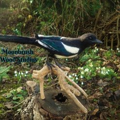 Needle Felt Magpie , Needle felt animal, Sculpture, Needle felt bird, Woodland creature, Fibre art, Bird sculpture, gift, wildlife art