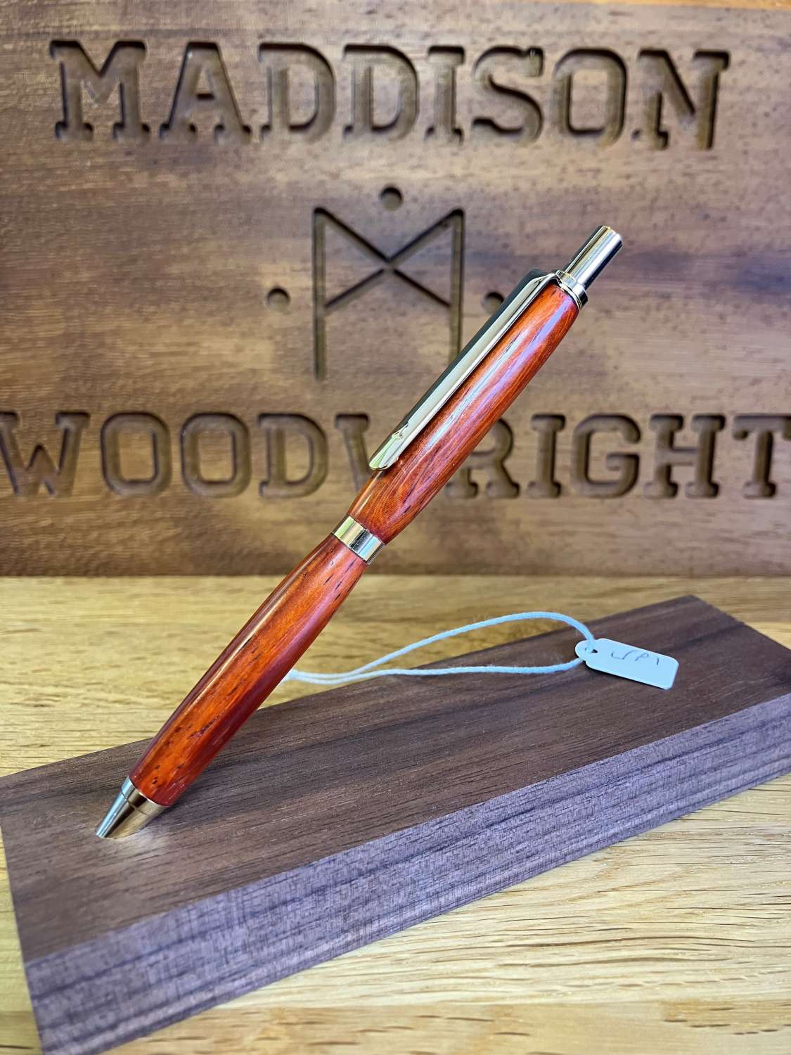 Wooden Pen (W5) Wooden Pen (W5)