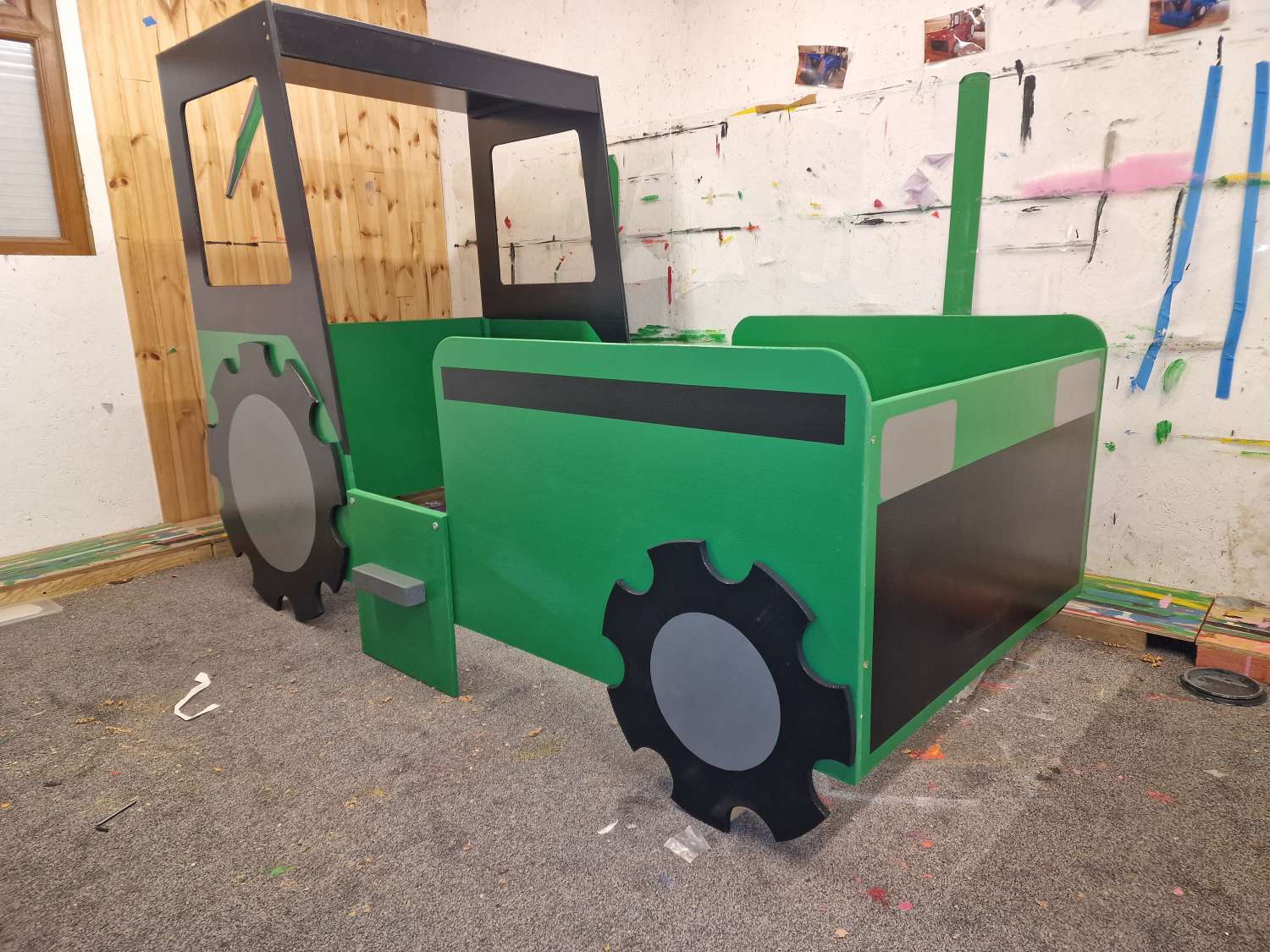 Uncabbed childs tractor bed Uncabbed childs tractor bed
