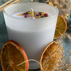 Luxury scented soy candle decorated with flowers - premium handmade vegan gift 4 Luxury scented soy candle decorated with flowers - premium handmade vegan gift 4