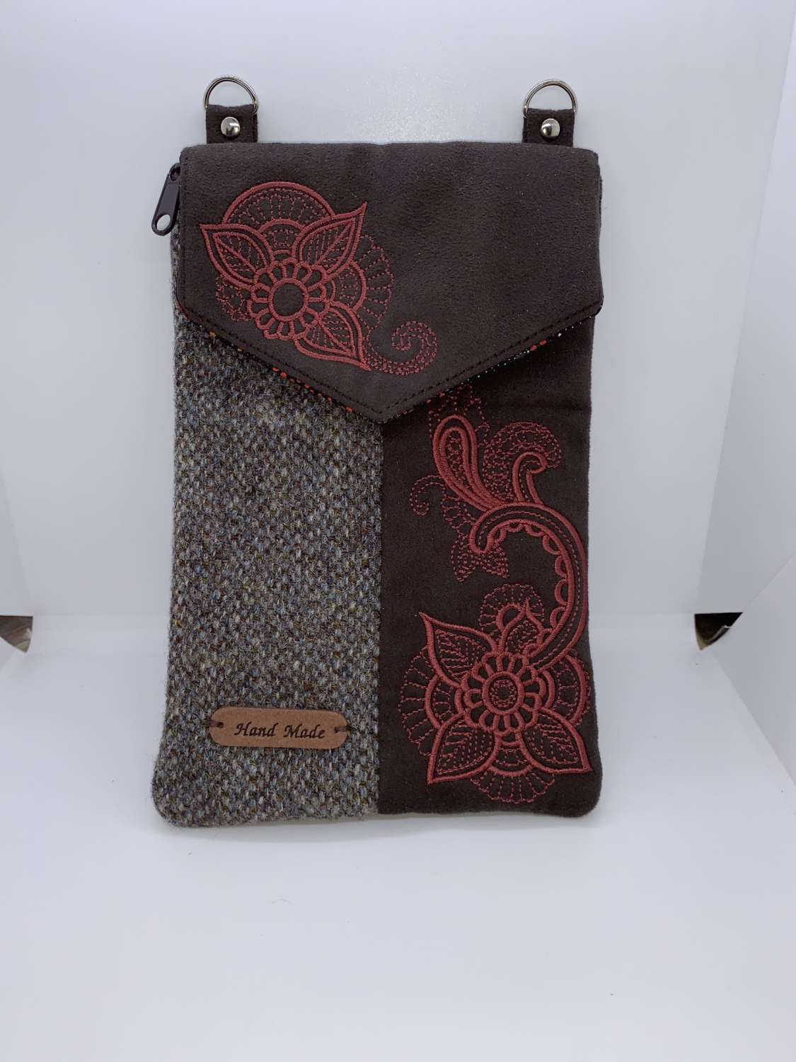 Crossbody embroidered brown bag Crossbody embroidered brown bag