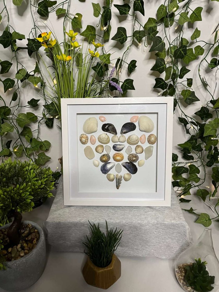 Shell Art, Love Heart, Sea shell/Sea Glass, East coast sea shore. 25cm
