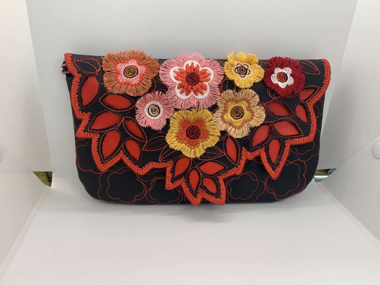 Flower clutch Flower clutch