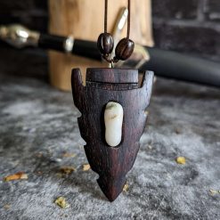 Spearhead with stone