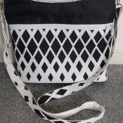 RS011 EMMA reduced – small crossbody bag,black and white