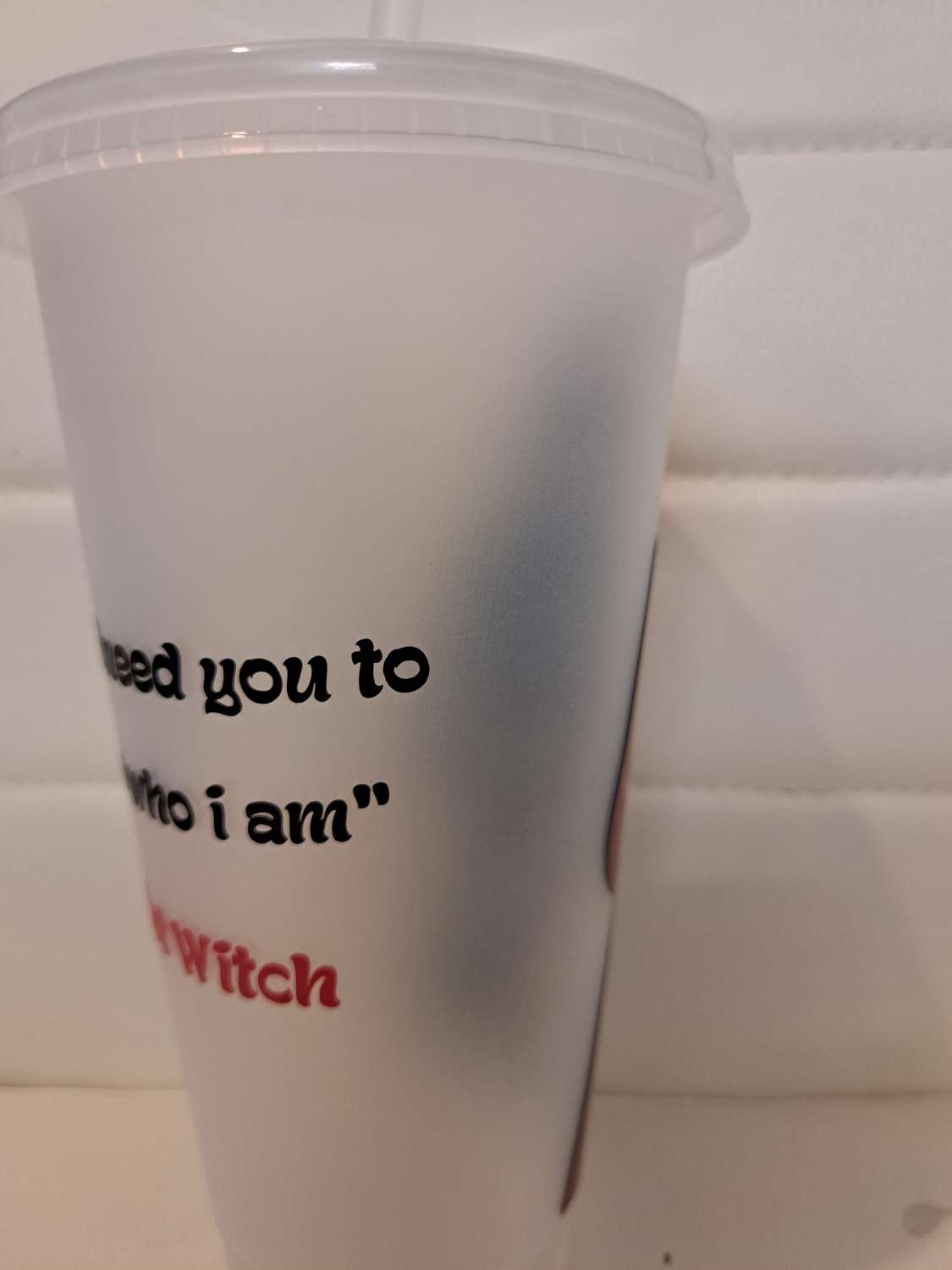 Scarlet witch cold cup with lid and straw Scarlet witch cold cup with lid and straw