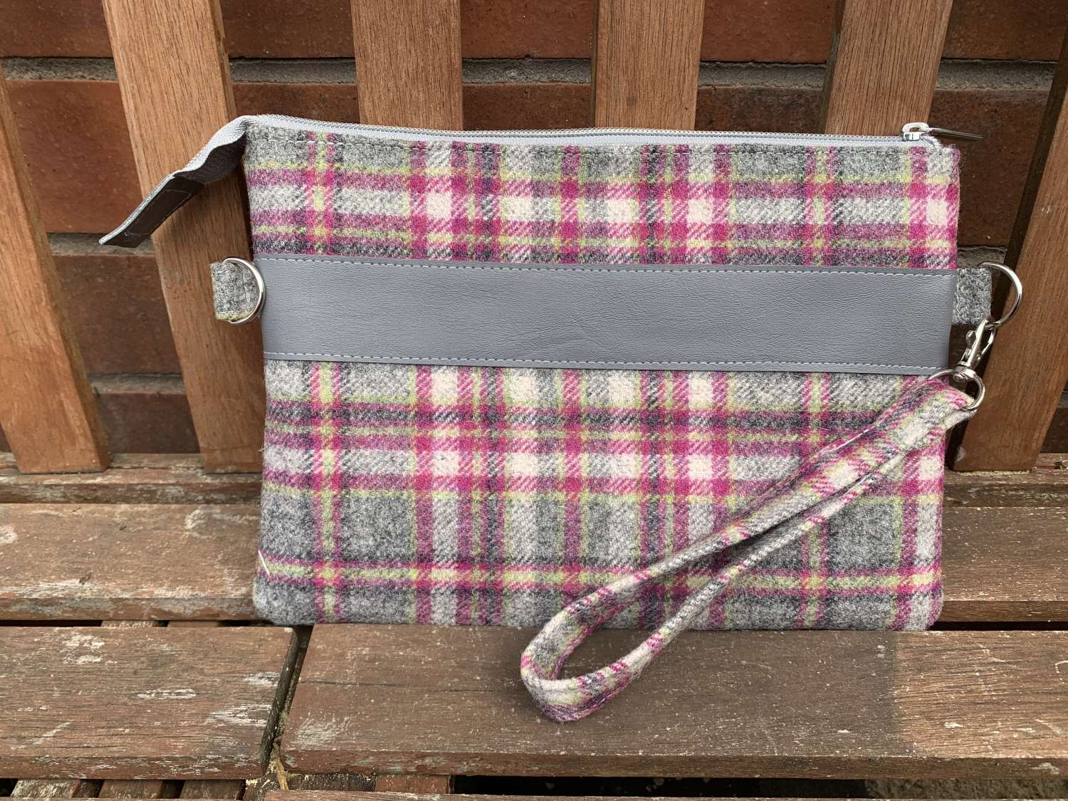 Travel Clutch Travel Clutch