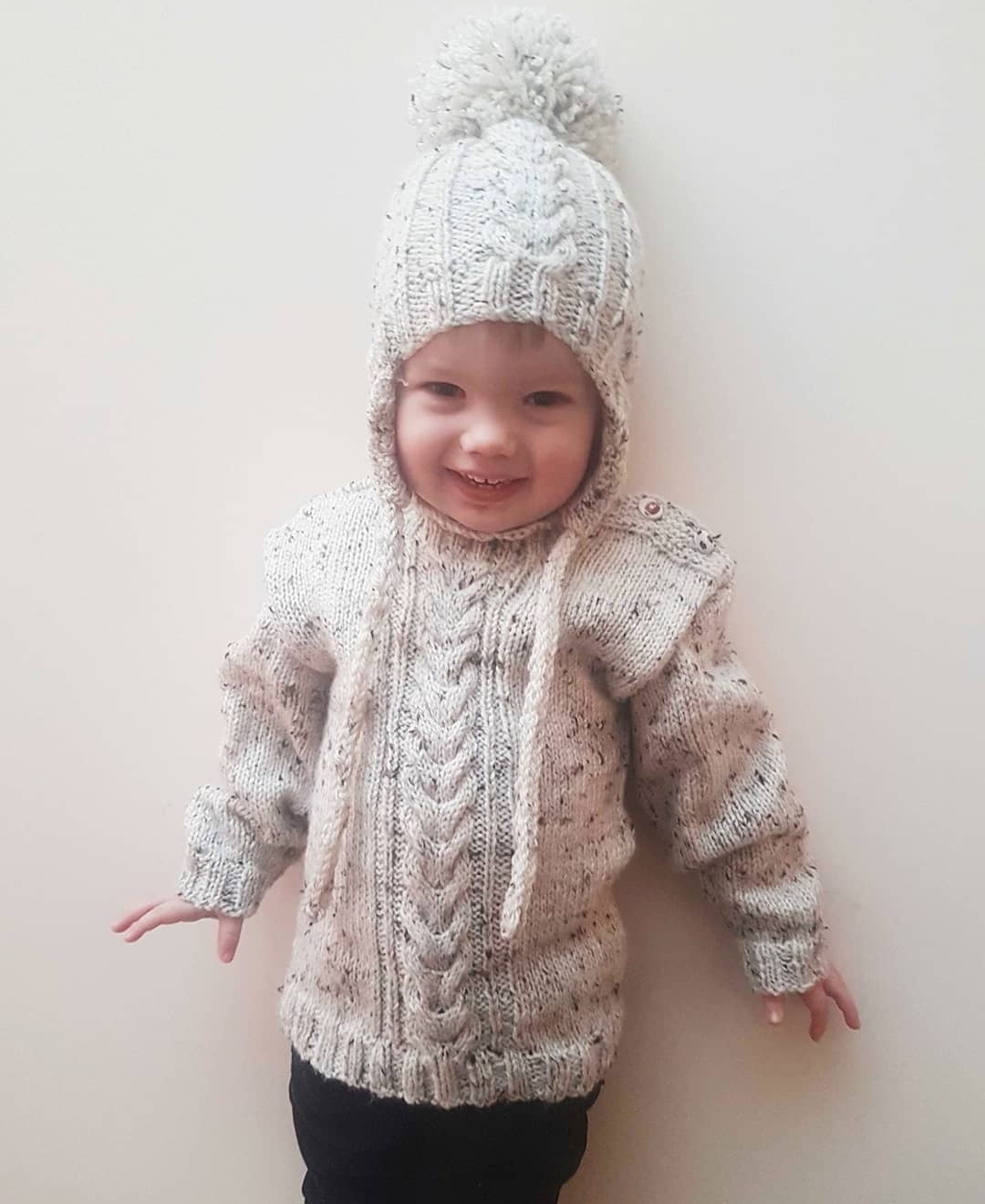 Jumper and hat set Jumper and hat set