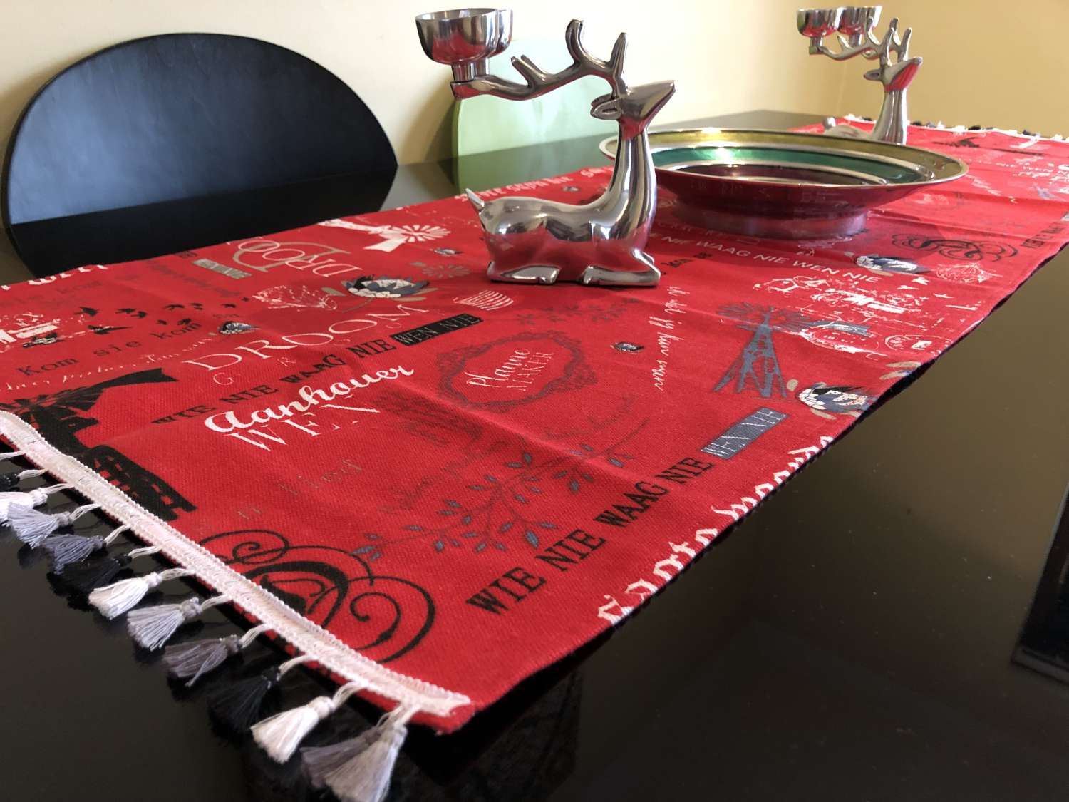 Table Runner Limited Edition Red MadeMe