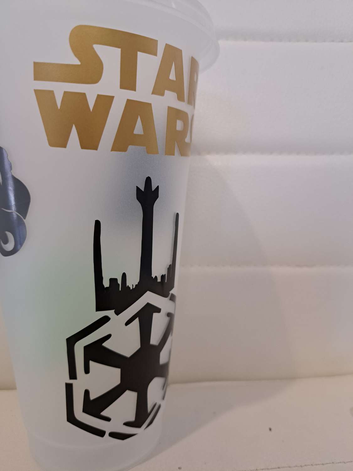 Star wars cold cup with straw and lid Star wars cold cup with straw and lid