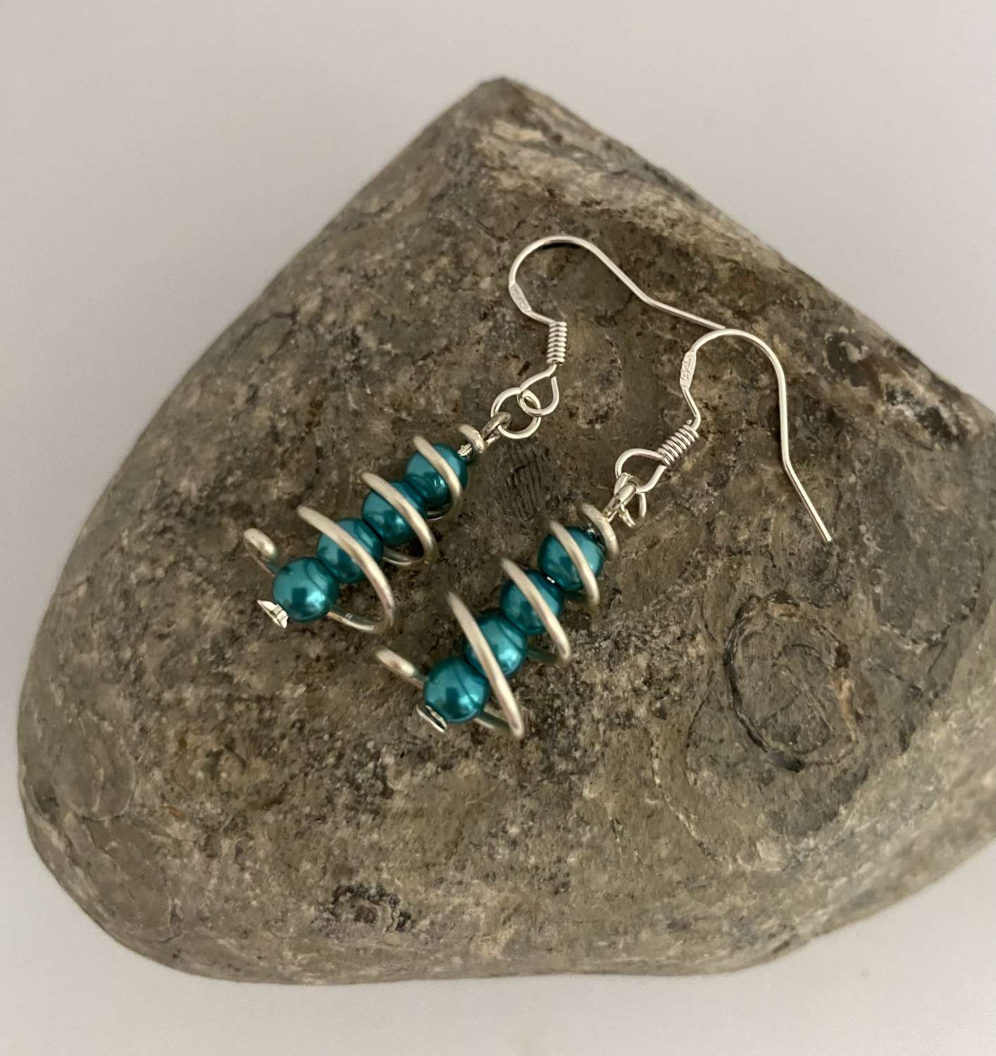 Christmas Tree Earrings/ Christmas Dangle Earrings Christmas Tree Earrings/ Christmas Dangle Earrings