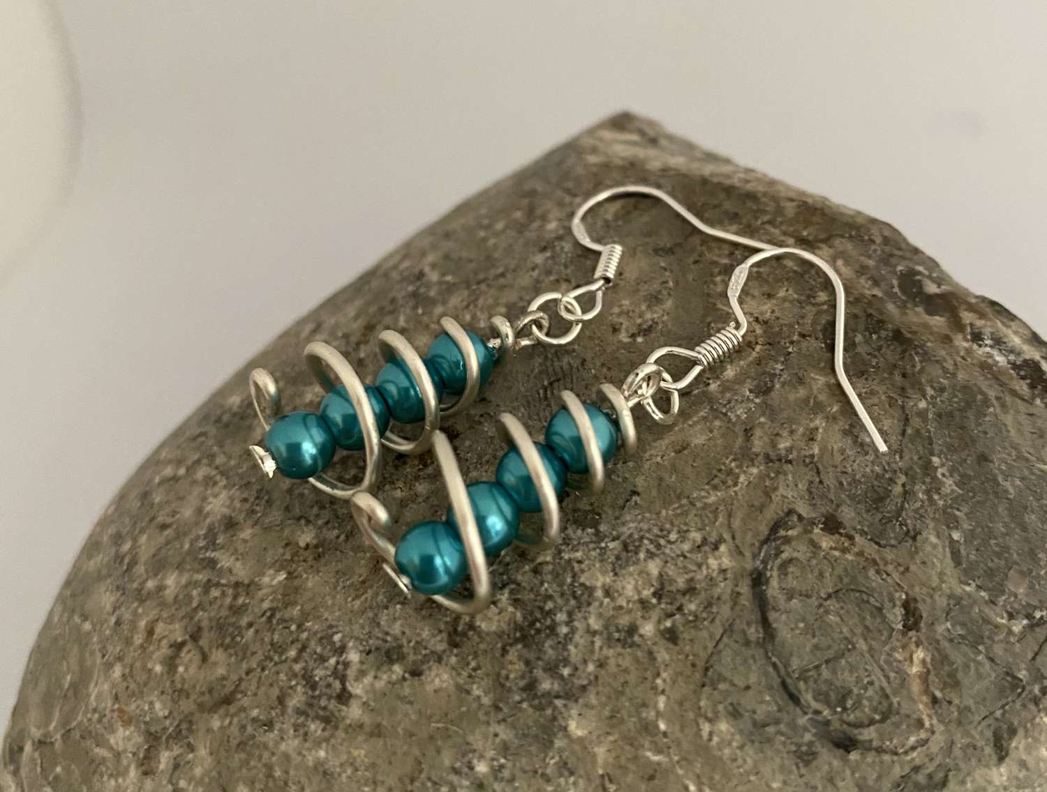 Christmas Tree Earrings/ Christmas Dangle Earrings Christmas Tree Earrings/ Christmas Dangle Earrings