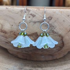 Lucite flower earrings - white & green