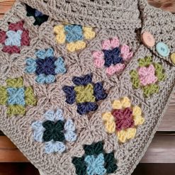 Granny Square Neck Warmer 1