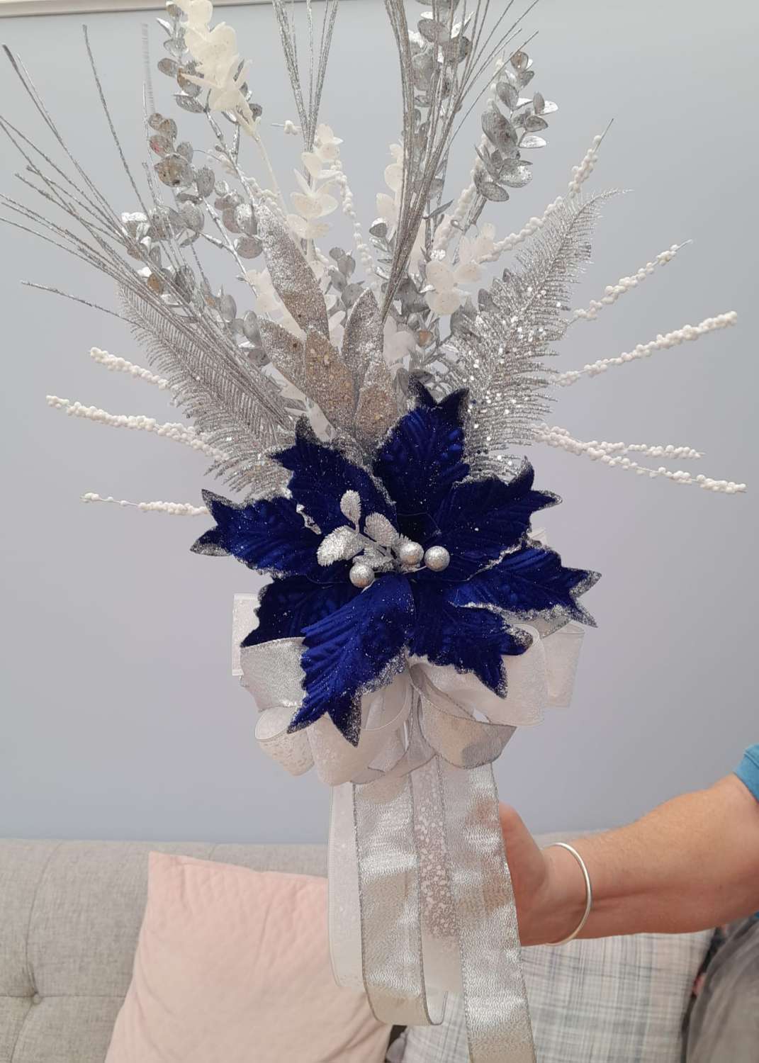 Tree topper Blue poinsettia MadeMe