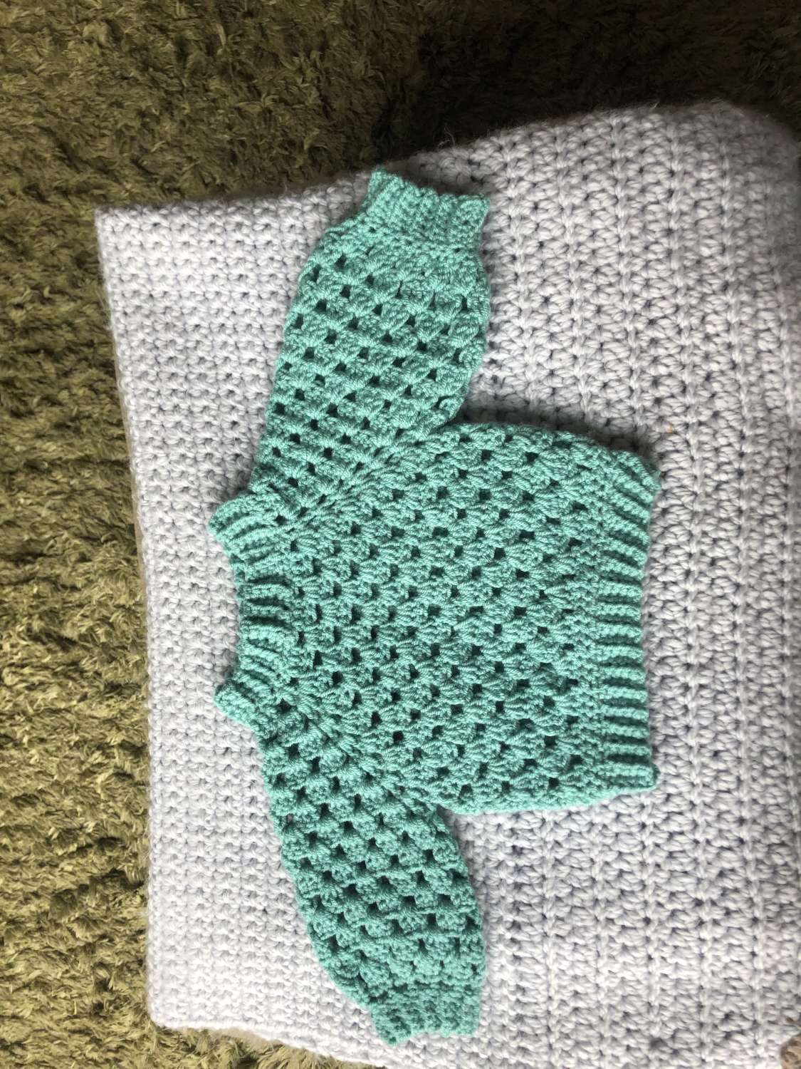 Newborn crochet jumper MadeMe