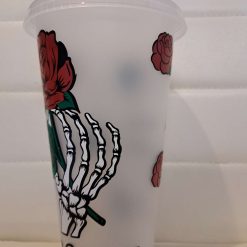 Haunting adeline cold cup with straw and lid 10