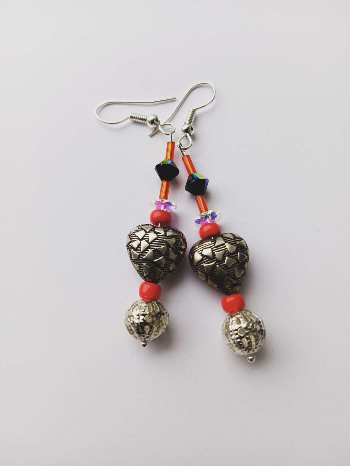 Silver beaded earrings. Silver beaded earrings.