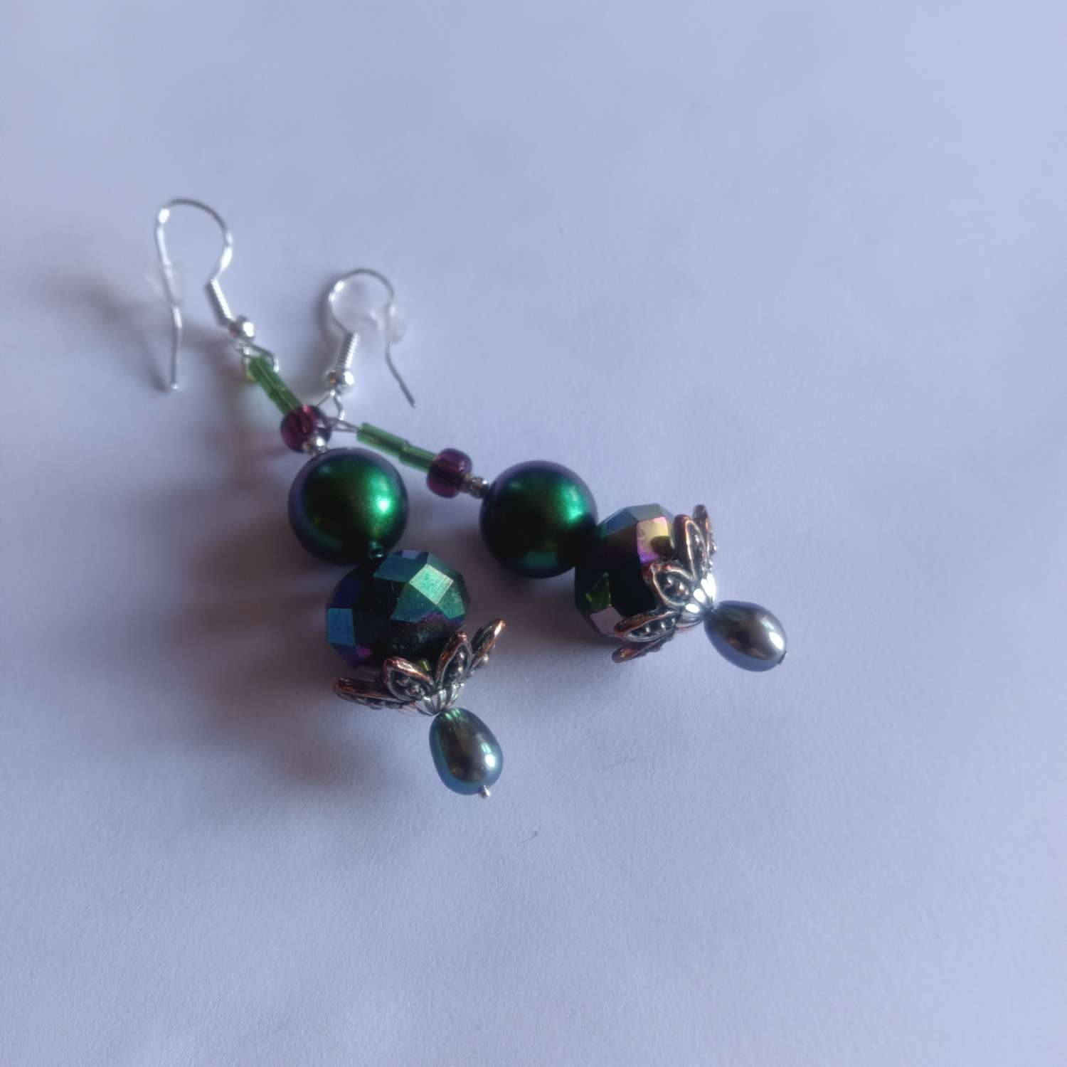 Silver beaded earrings. Silver beaded earrings.