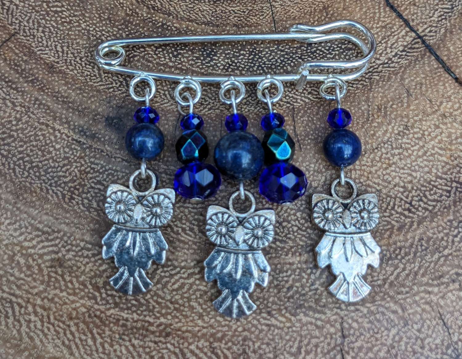 Owl pin - Lapis Owl pin - Lapis