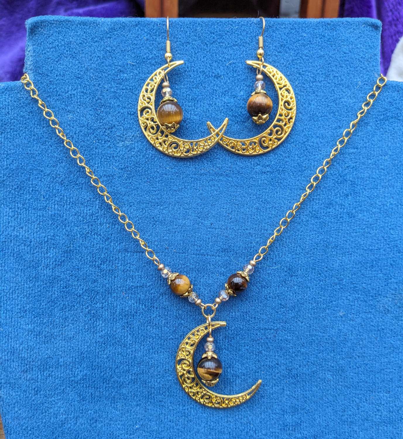 Simple Moon jewellery set Tigers eye MadeMe