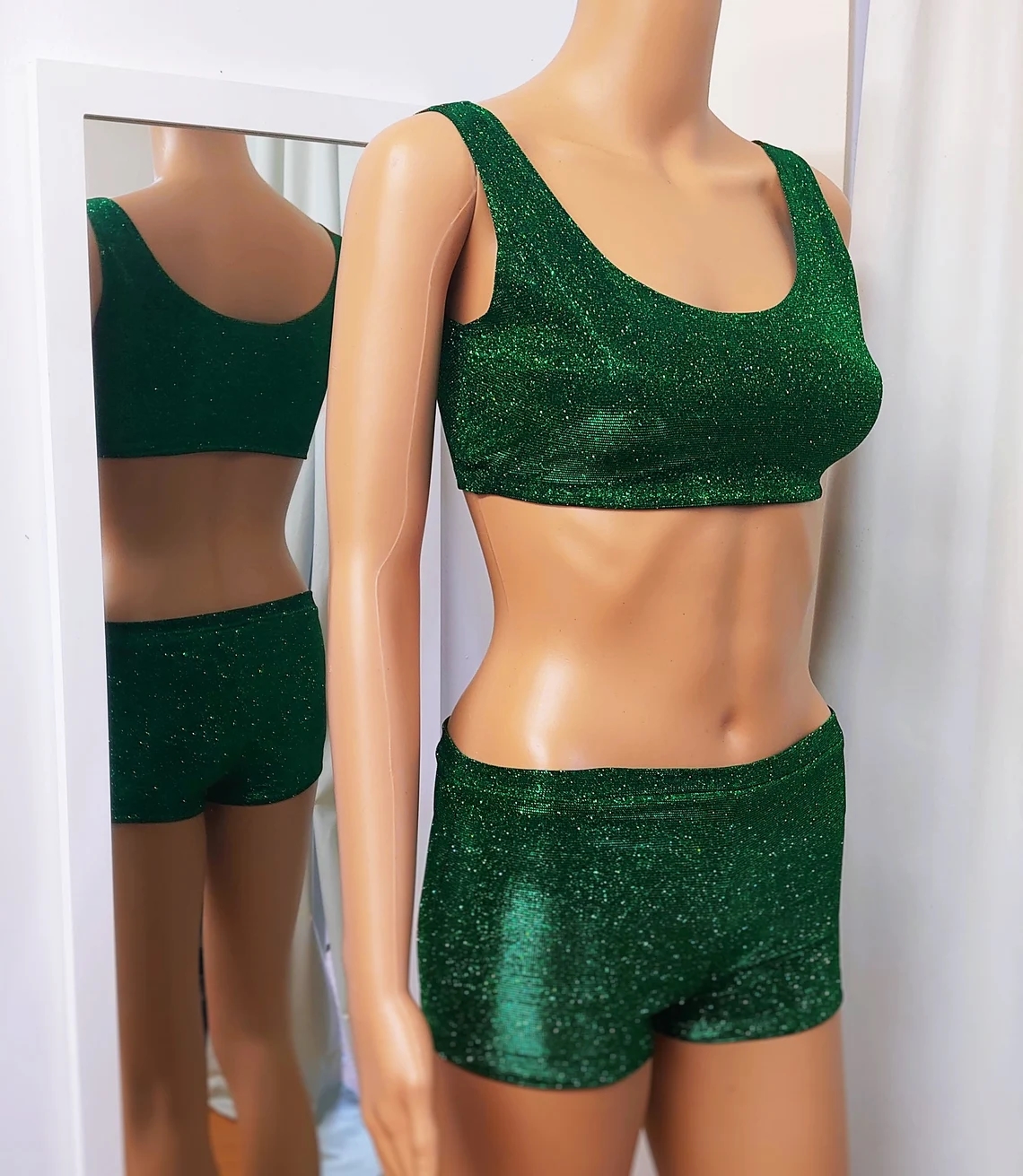 Elastic Metallic Glitter Top & Short Set, Glitter Booty Shorts, for Party Elastic Metallic Glitter Top & Short Set, Glitter Booty Shorts, for Party