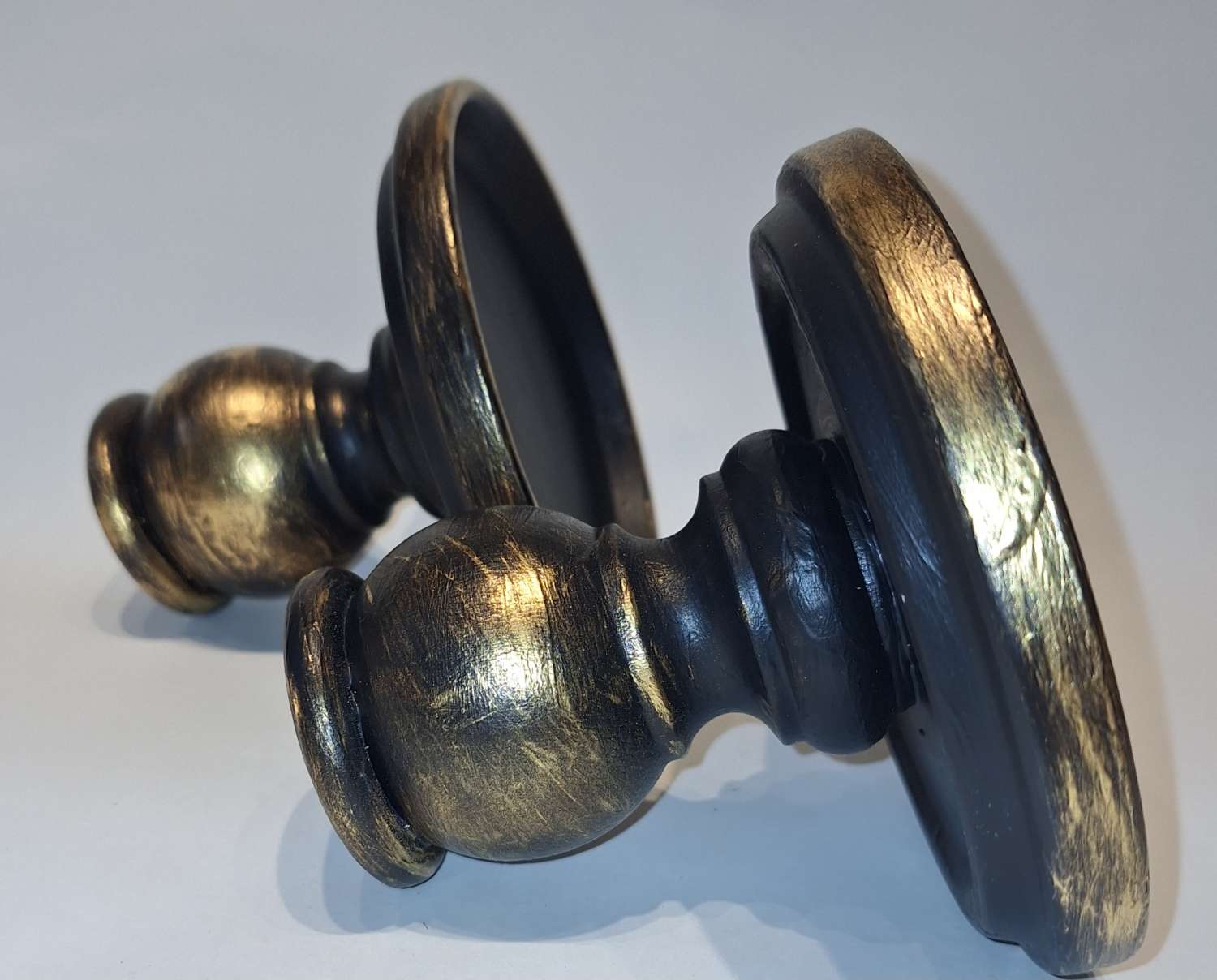 Candleholder - Upcycled black and gold from curtain rings Candleholder - Upcycled black and gold from curtain rings