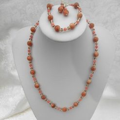 Faceted sunstone set