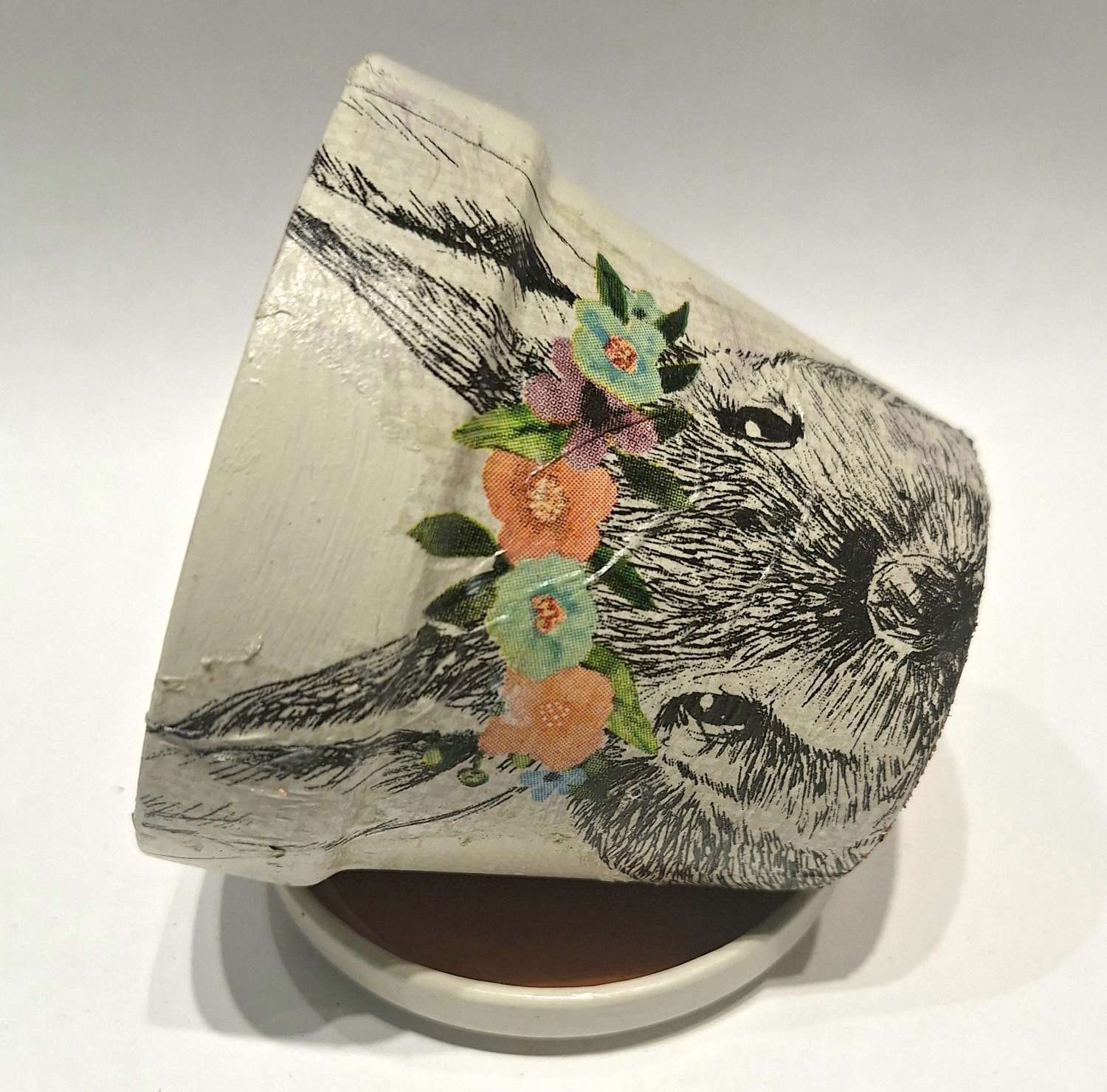 Plant pot - small decoupaged terracotta pot and saucer Plant pot - small decoupaged terracotta pot and saucer