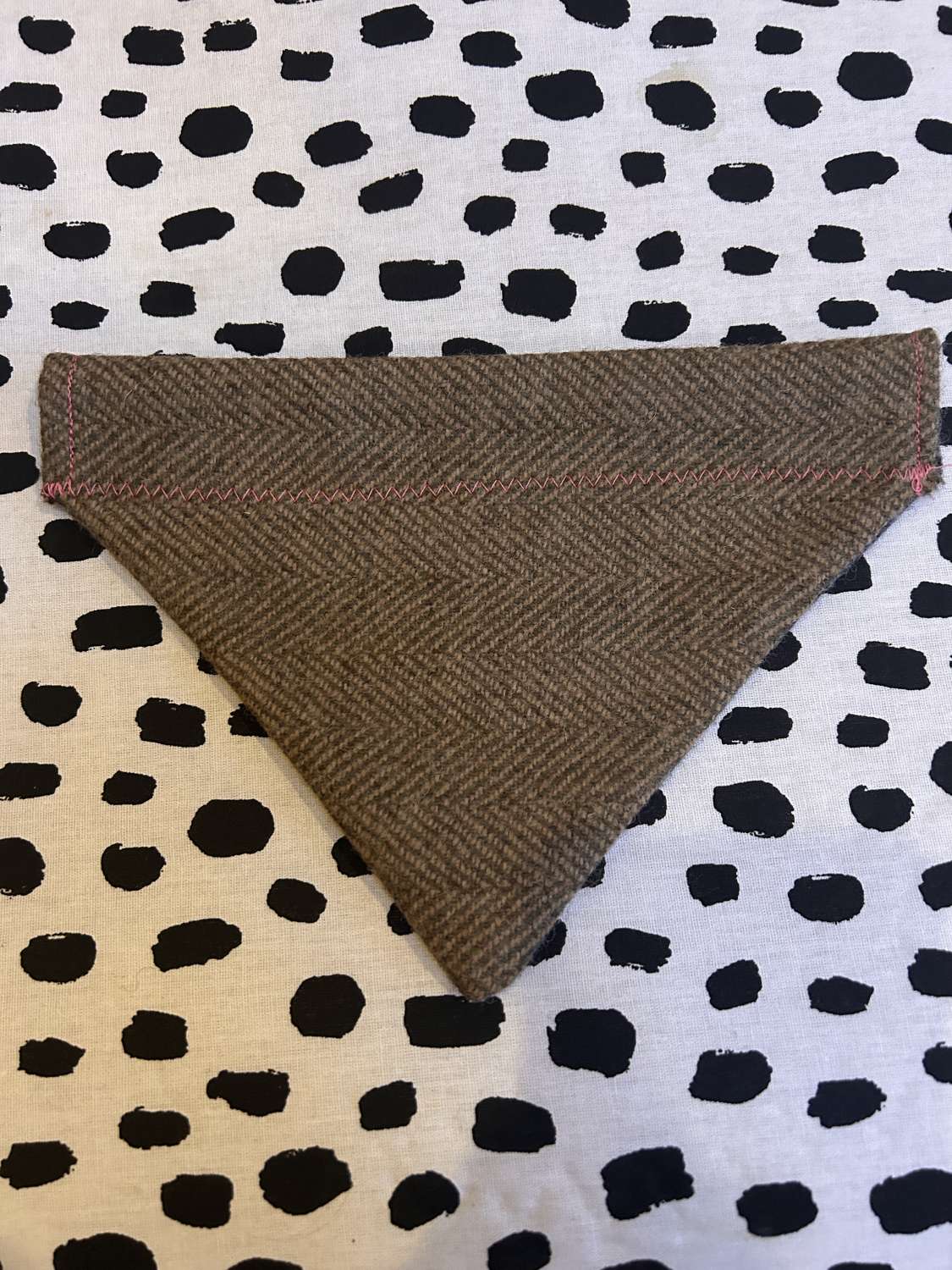 Tweed dog neckers bandanas - various sizes and material colours Tweed dog neckers bandanas - various sizes and material colours