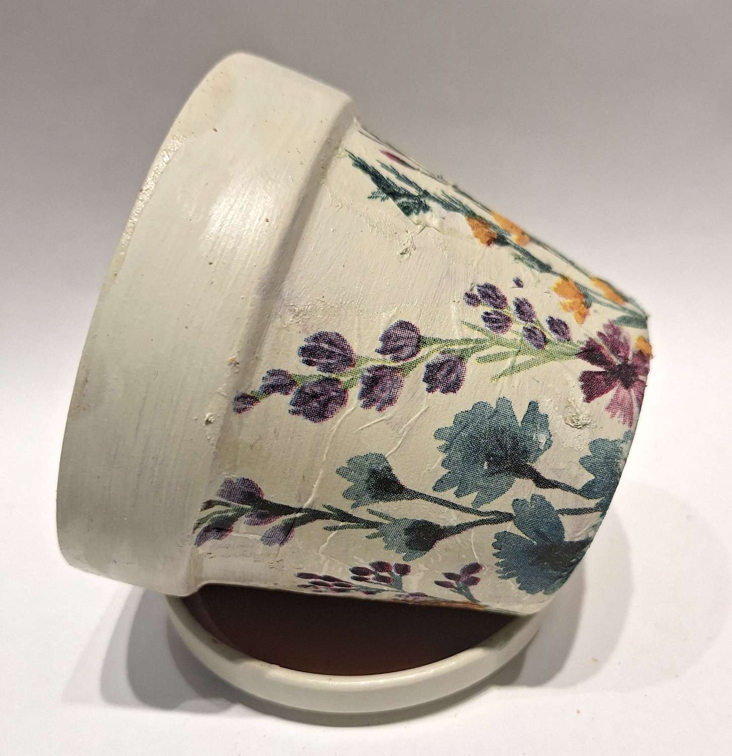 Plant pot - small decoupaged terracotta pot and saucer Plant pot - small decoupaged terracotta pot and saucer