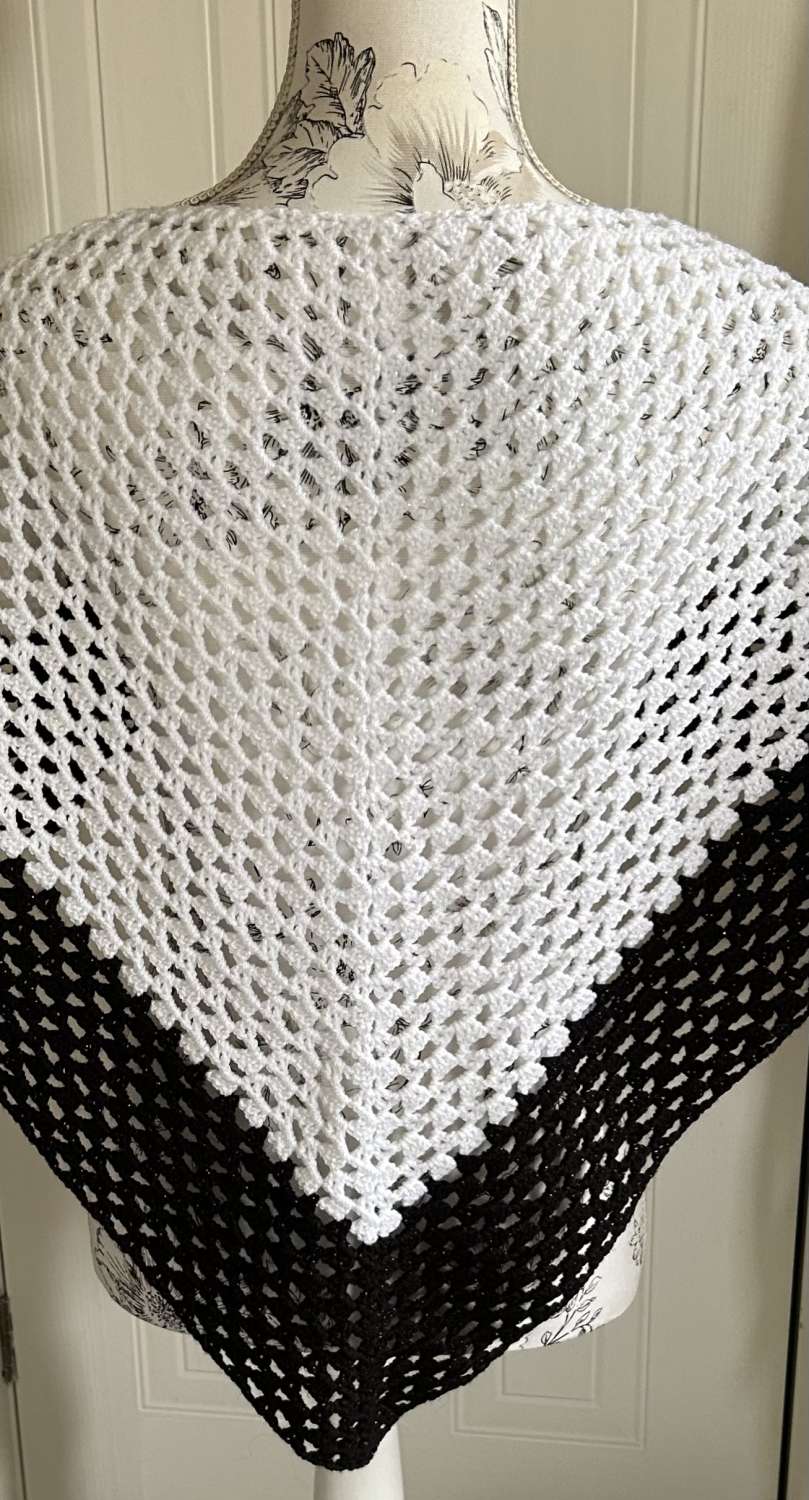Crochet Black & White Shawl With Crochet Rose Crochet Black & White Shawl With Crochet Rose