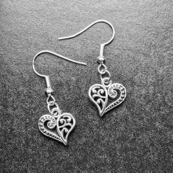A Beautiful Pair of Silver Heart Drop Earrings 3