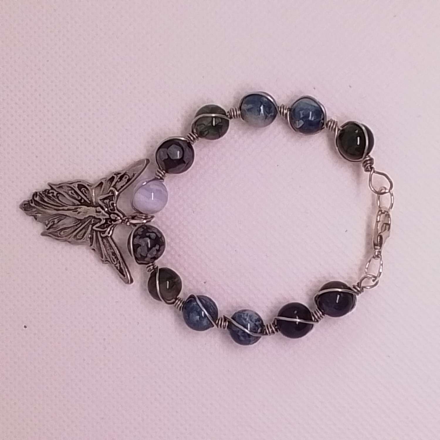 17167980925818364496310116719144 Wire rap bracelet 1