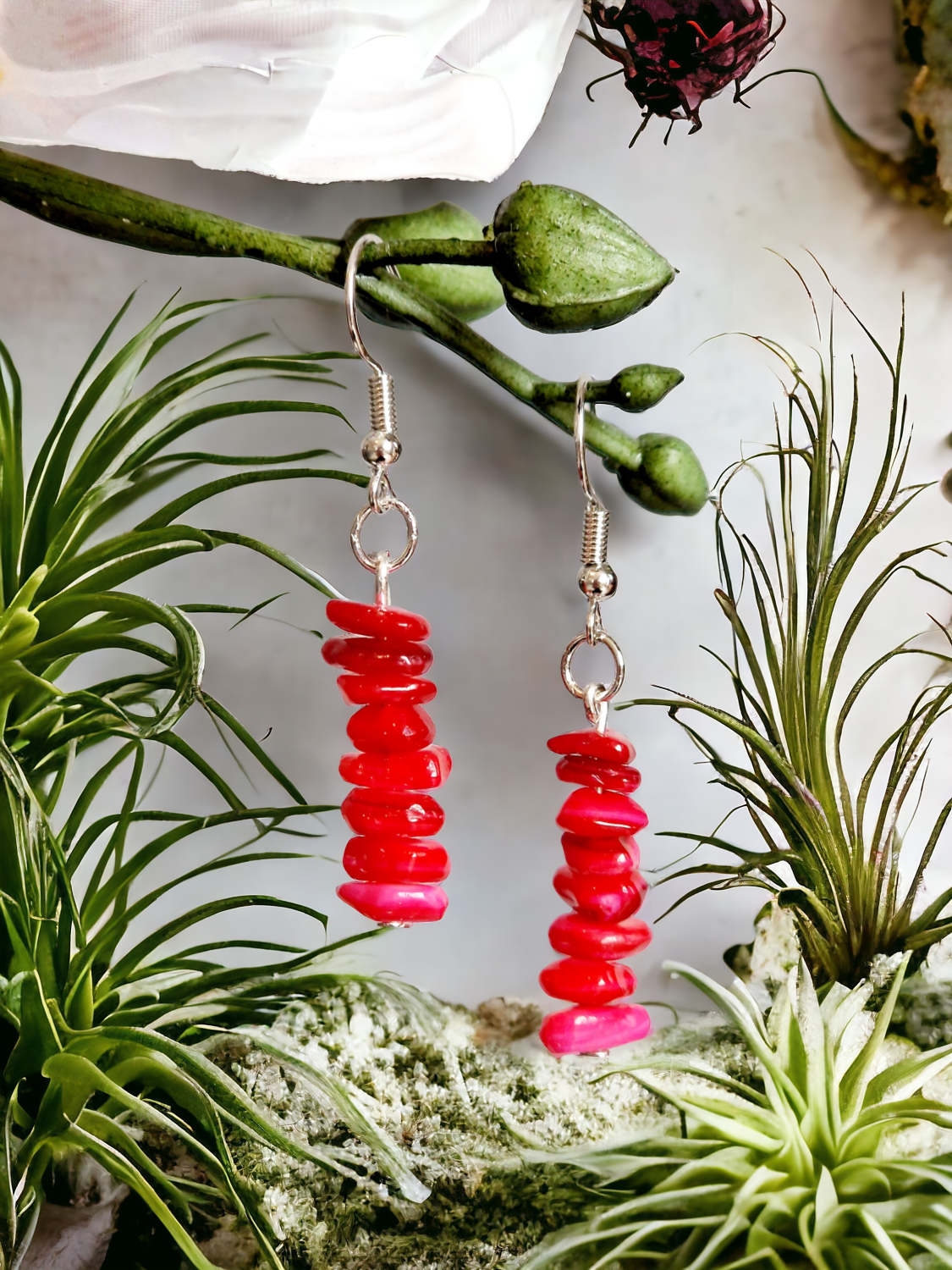A Beautiful Pair of Red Coral Imitation Gemstone Dangle Silver Hook Earrings A Beautiful Pair of Red Coral Imitation Gemstone Dangle Silver Hook Earrings