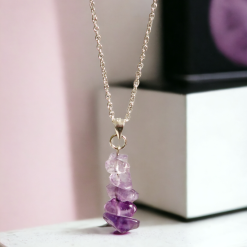 A Beautiful Amethyst Gemstone Pendant Silver Necklace