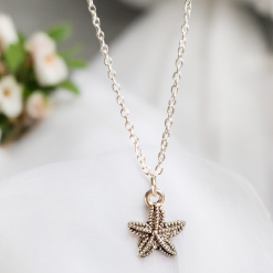 A Beautiful Sterling Silver Starfish Pendant Necklace 2 A Beautiful Sterling Silver Starfish Pendant Necklace 2