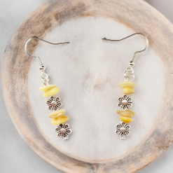 A Beautiful Pair of Yellow Aventurine and Silver Daisies Dangle Earrings 2 A Beautiful Pair of Yellow Aventurine and Silver Daisies Dangle Earrings 7