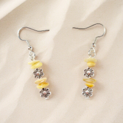 A Beautiful Pair of Yellow Aventurine and Silver Daisies Dangle Earrings 1 A Beautiful Pair of Yellow Aventurine and Silver Daisies Dangle Earrings 6