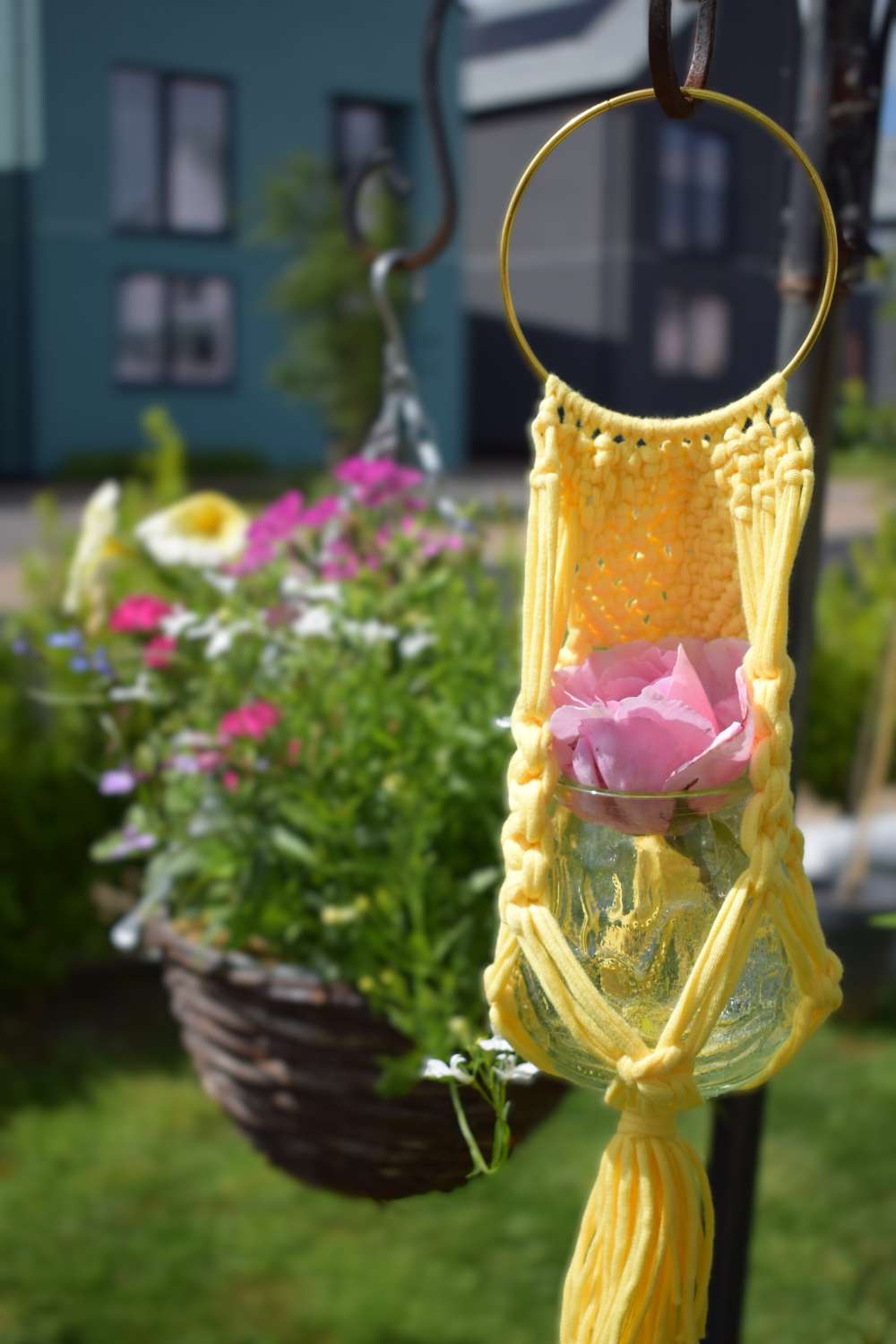 Hanging Bud Vase Hanging Bud Vase