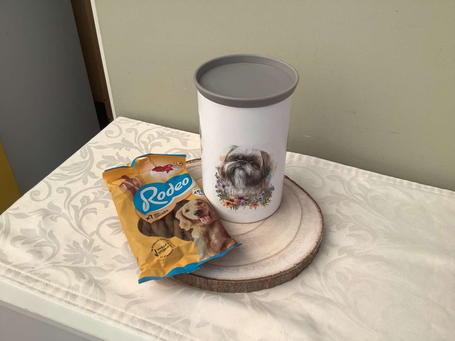HANDMADE DECOUPAGED GLASS DOG TREAT JAR SHIH TZU DESIGN HANDMADE DECOUPAGED GLASS DOG TREAT JAR SHIH TZU DESIGN