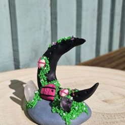 Moon Cottage (Black/Pink) 3 Moon Cottage (Black/Pink) 3