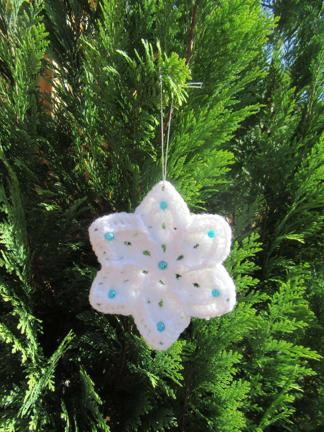 Christmas decoration - crocheted snowflakes with beads - 6 pcs Christmas decoration - crocheted snowflakes with beads - 6 pcs
