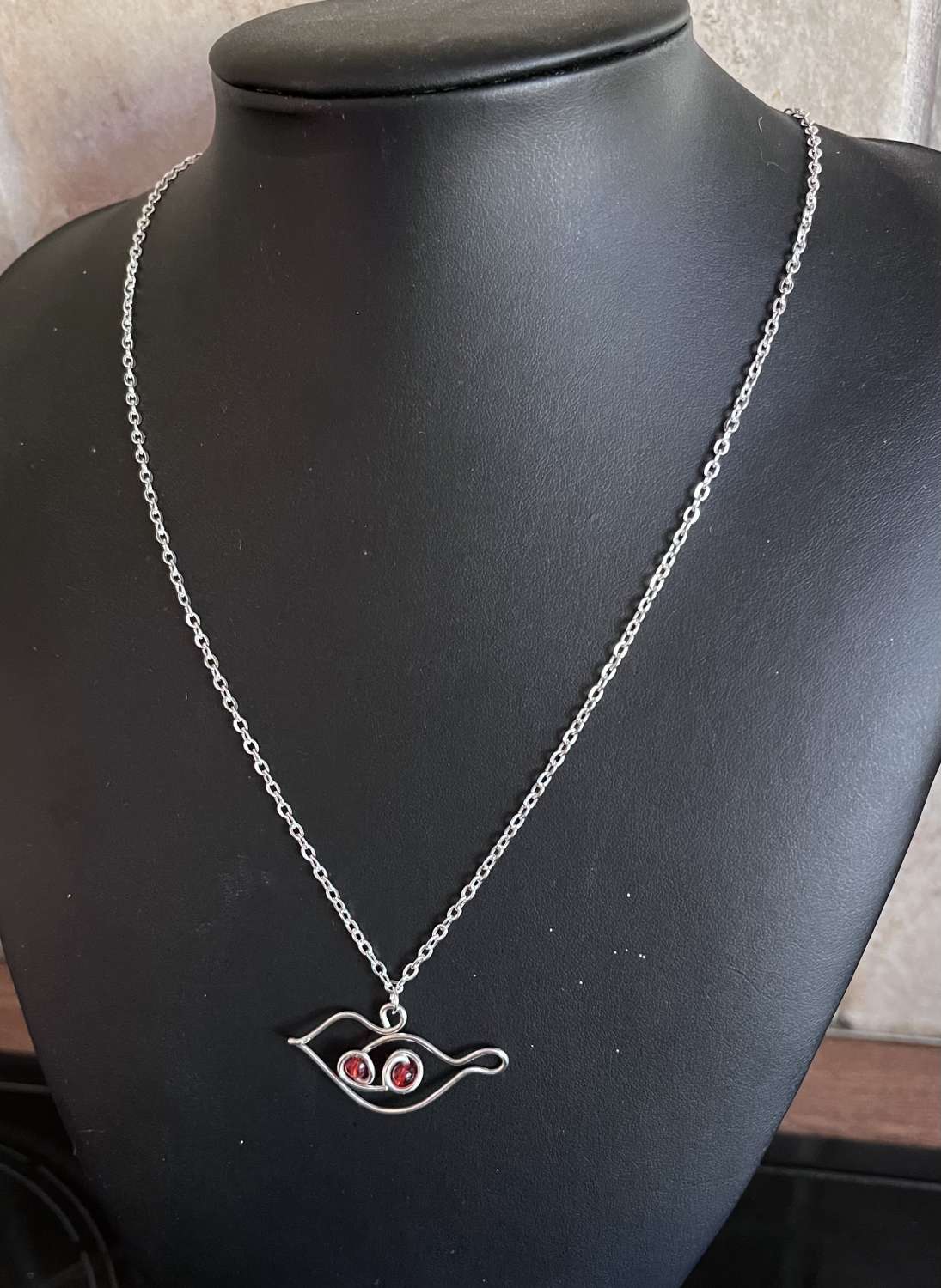 Robin Pendant Necklace Robin Pendant Necklace