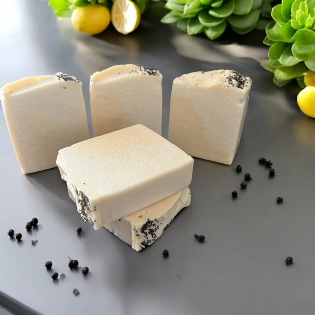Lemon, Black Pepper & Litsea Natural Salt Bar Lemon, Black Pepper & Litsea Natural Salt Bar