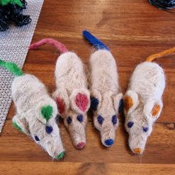 Catnip cat toy mouse