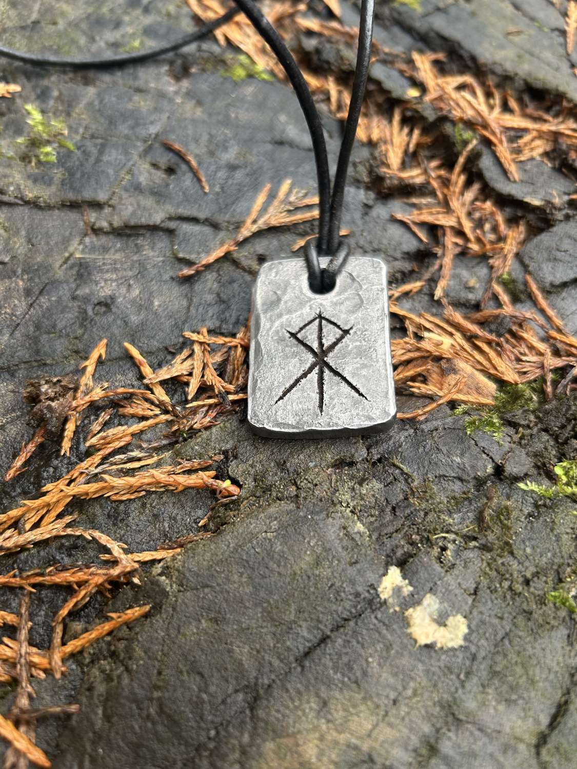 Bind Rune pendant Bind Rune pendant